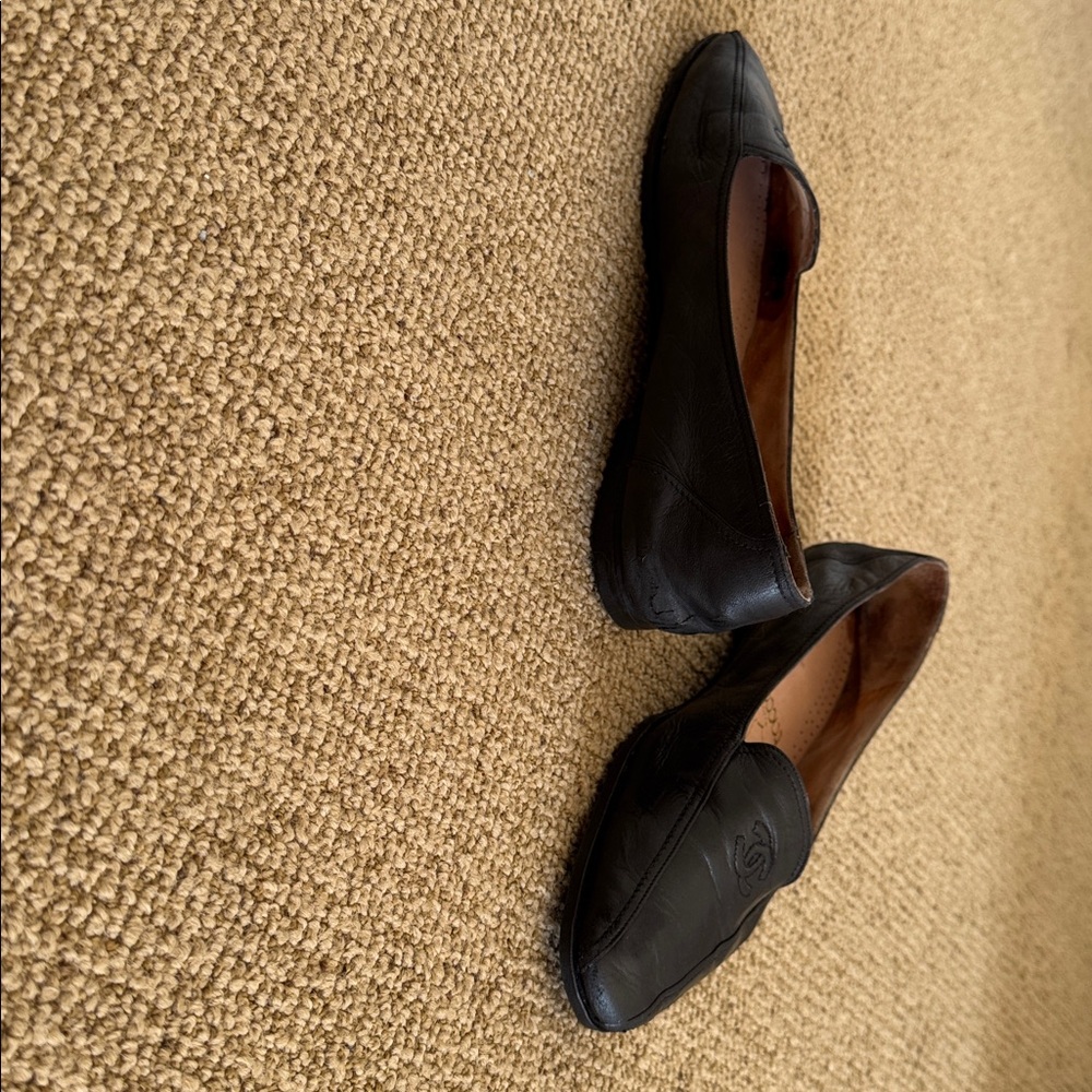 CHANEL Black Leather Loafers - Picture 13 of 13